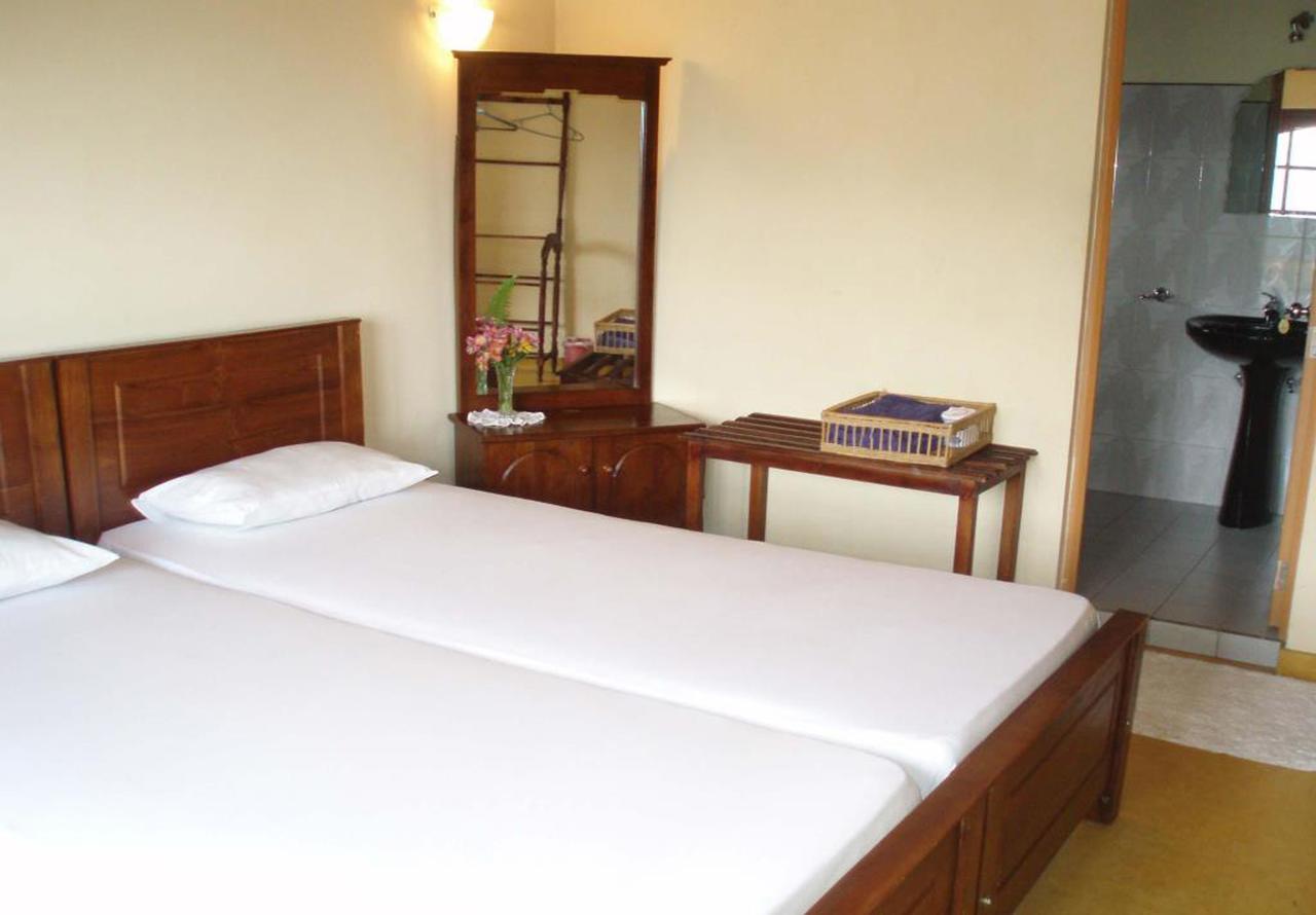 Hill View Bungalow Bed & Breakfast นูวาราเอลิยา ภายนอก รูปภาพ