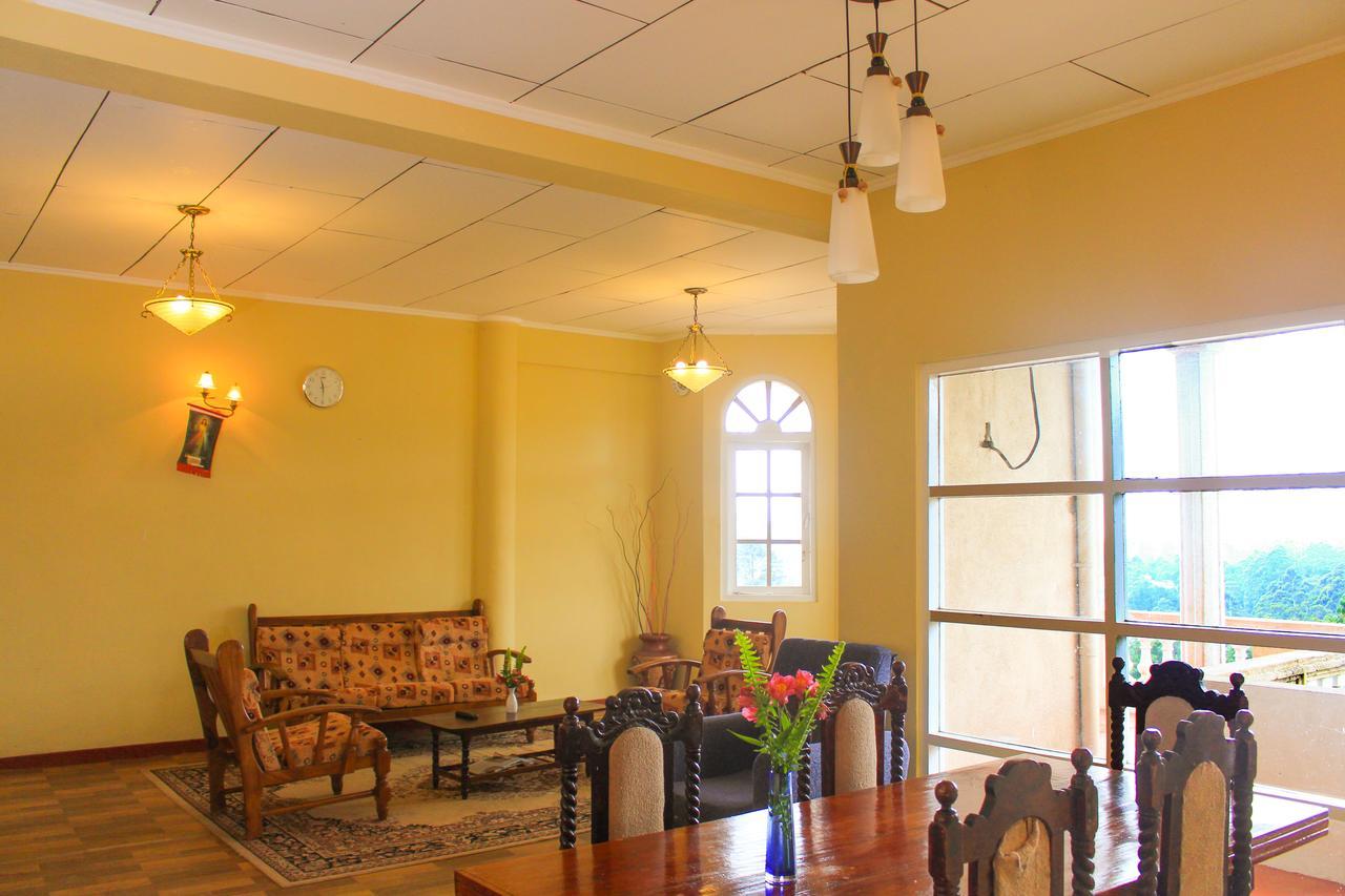 Hill View Bungalow Bed & Breakfast นูวาราเอลิยา ภายนอก รูปภาพ