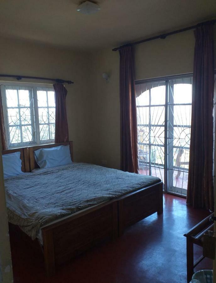 Hill View Bungalow Bed & Breakfast นูวาราเอลิยา ภายนอก รูปภาพ