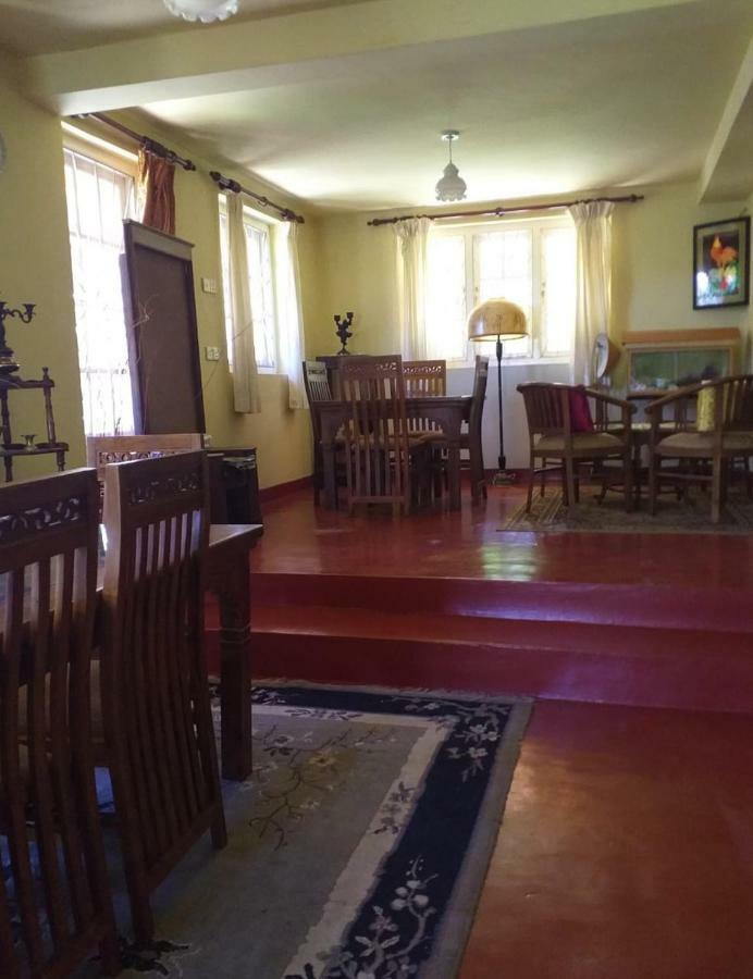 Hill View Bungalow Bed & Breakfast นูวาราเอลิยา ภายนอก รูปภาพ